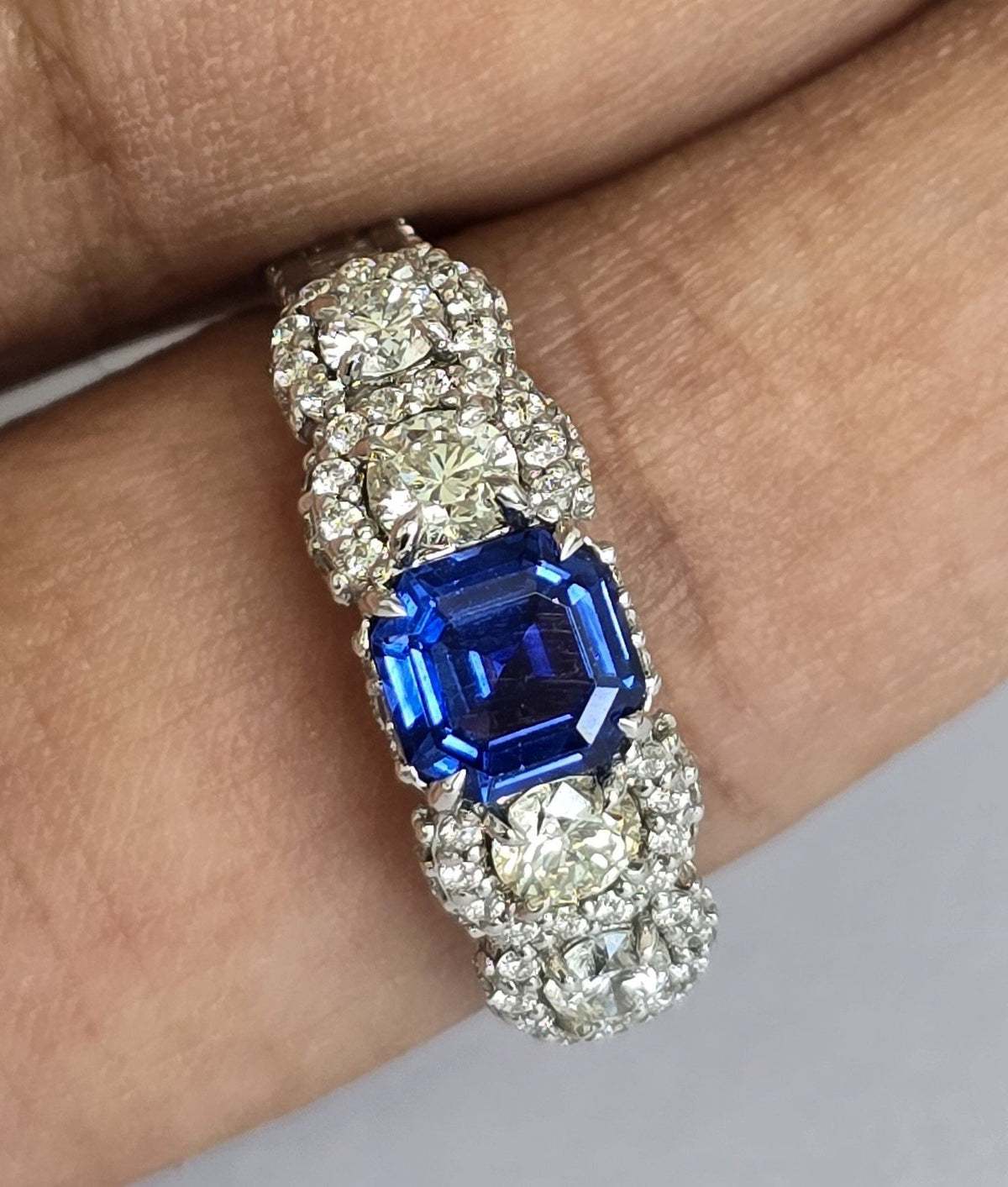 Emerald-Cut Sapphire & Pavé Ring in 18K white gold — view 5