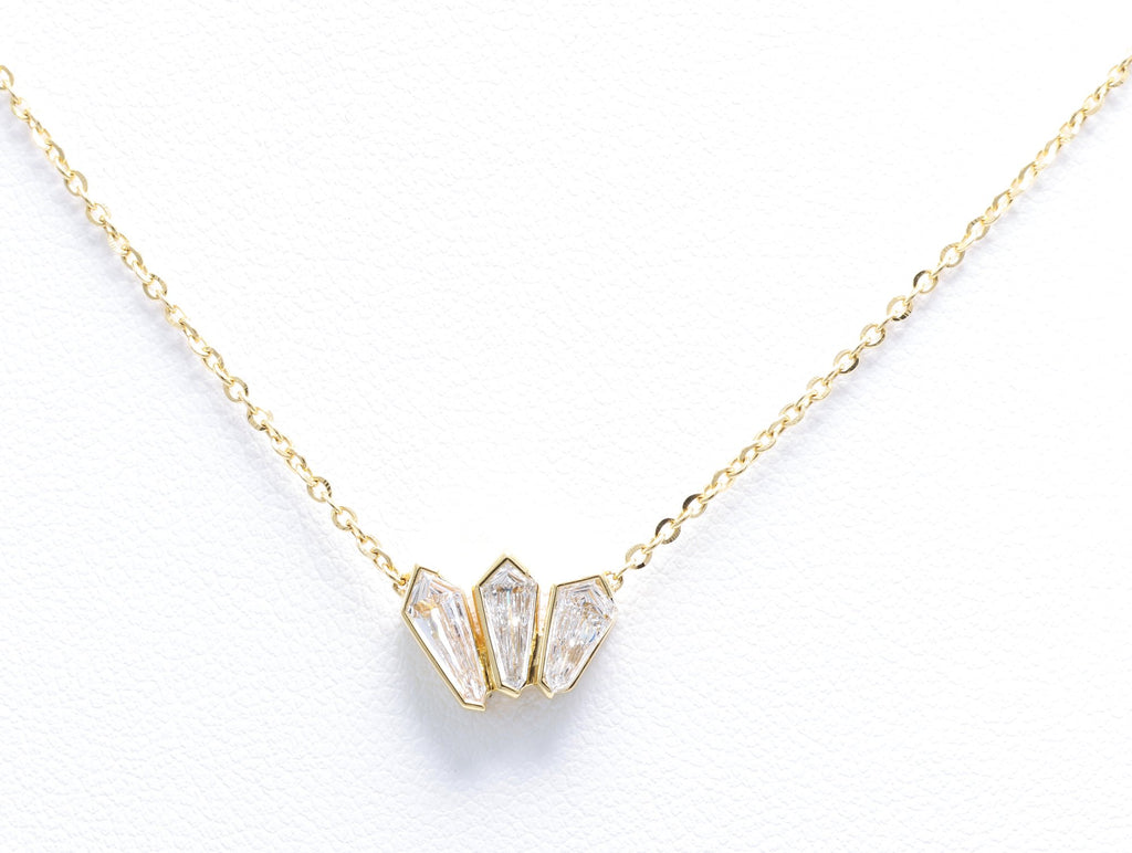 Kite Diamond Crown Pendant in 18K yellow gold — view 1