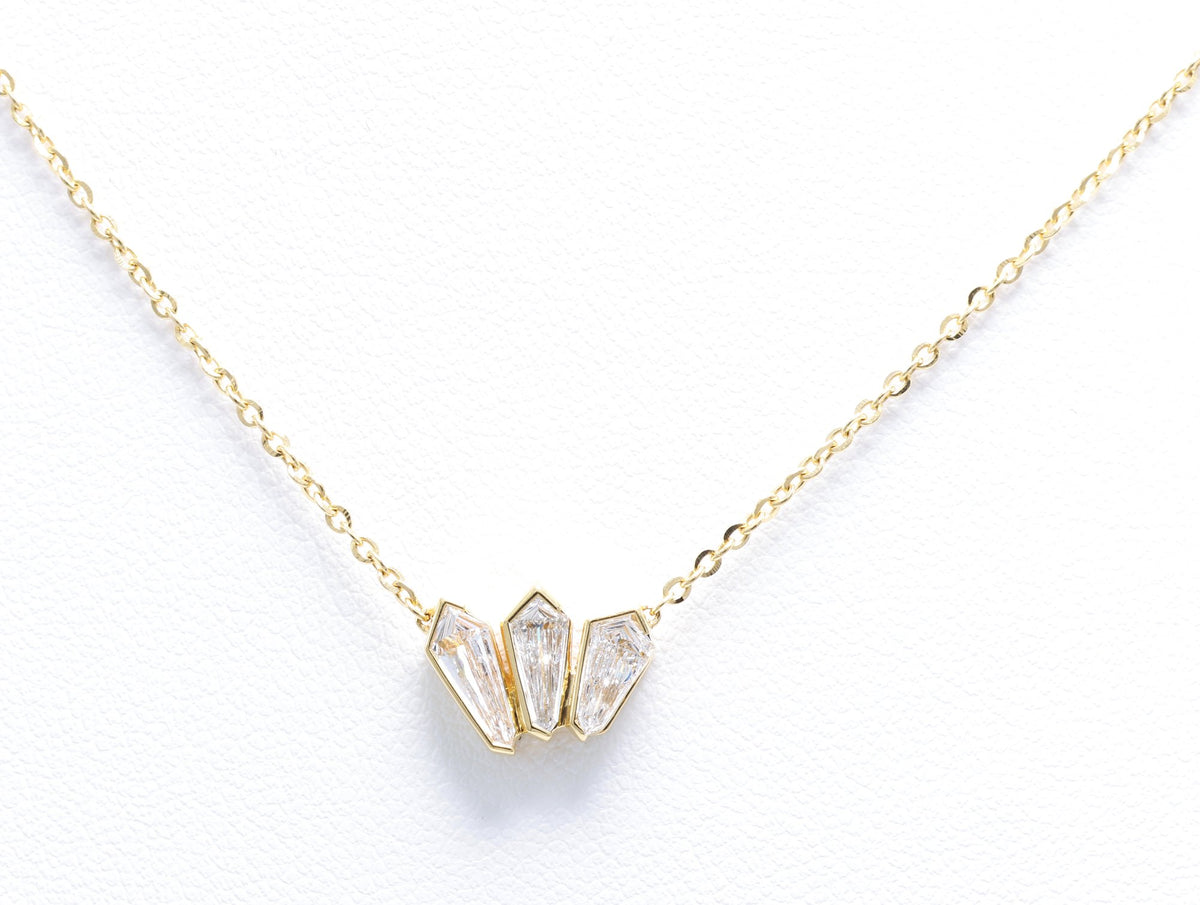 Kite Diamond Crown Pendant in 18K yellow gold — view 1