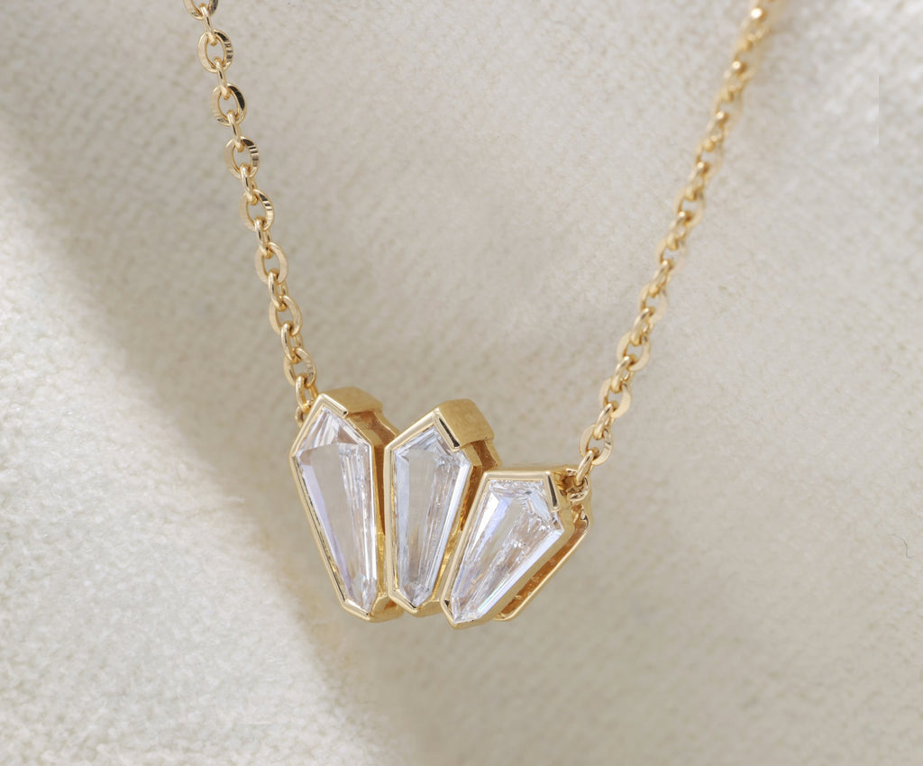 Kite Diamond Crown Pendant in 18K yellow gold — view 8