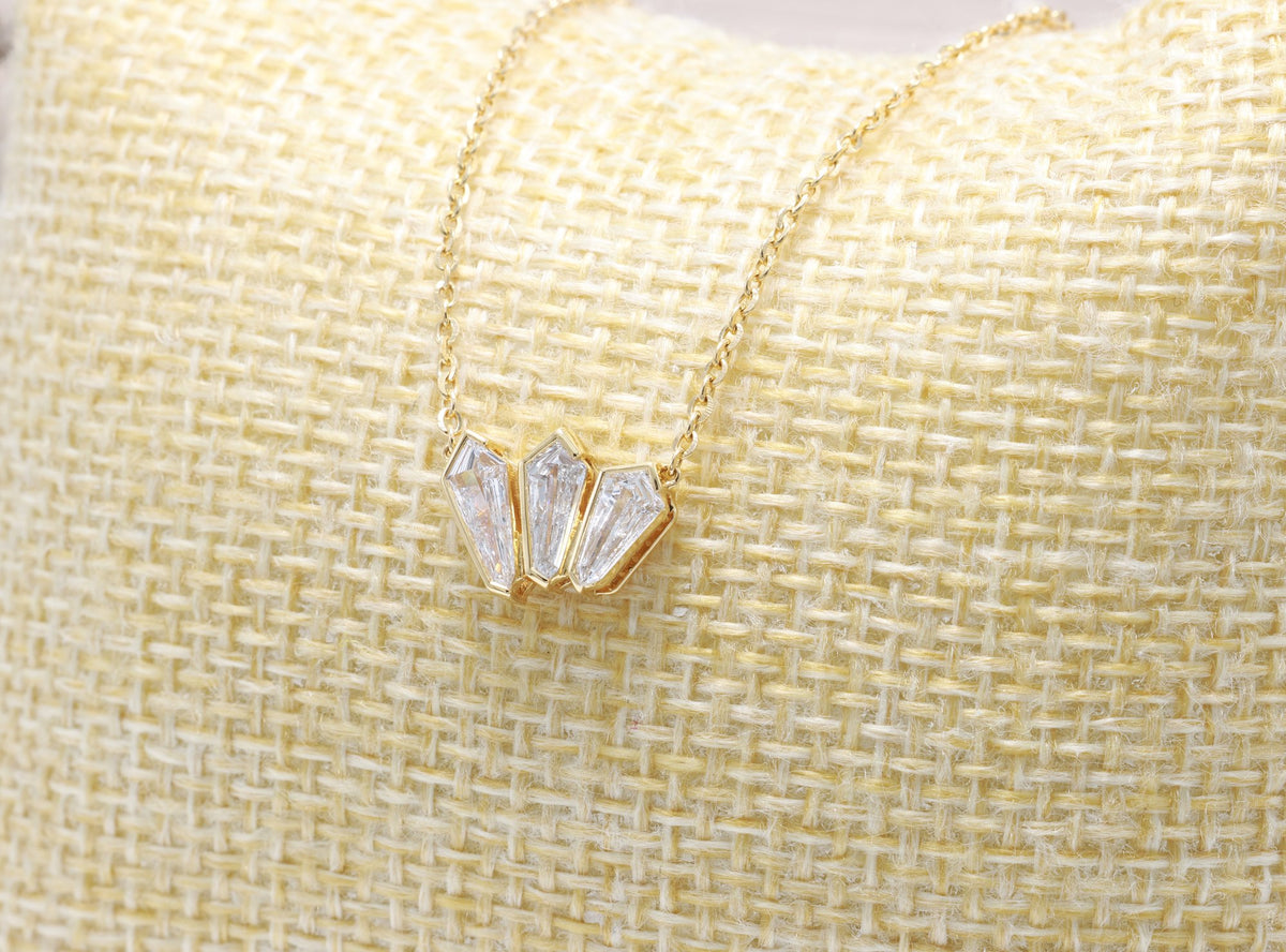 Kite Diamond Crown Pendant in 18K yellow gold — view 10