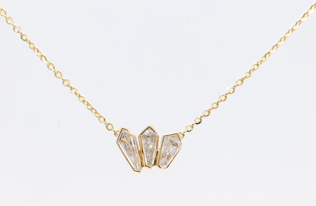 Kite Diamond Crown Pendant in 18K yellow gold — view 13