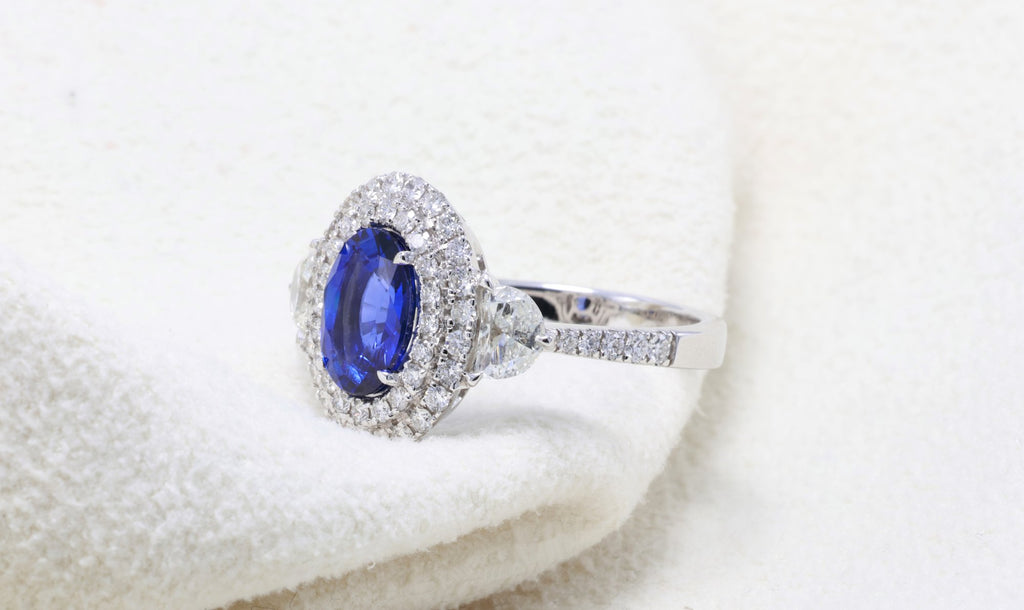 Royal Blue Ceylon Sapphire Halo Ring, 1.76 ct in 18K white gold — view 8