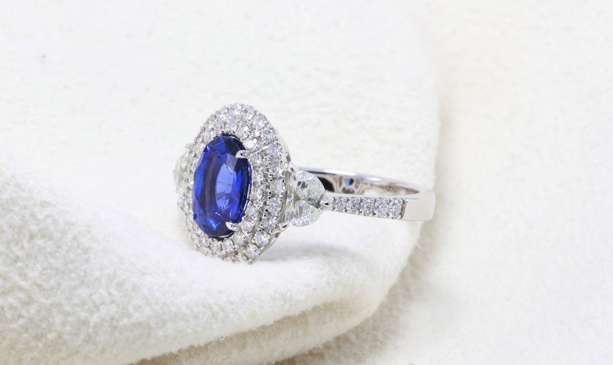 Royal Blue Ceylon Sapphire Halo Ring, 1.76 ct in 18K white gold — view 8