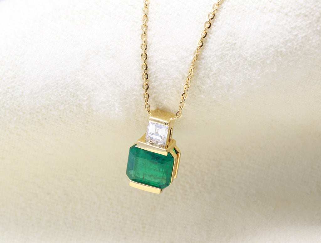 Zambian Emerald Bezel Pendant in 18K yellow gold — view 2