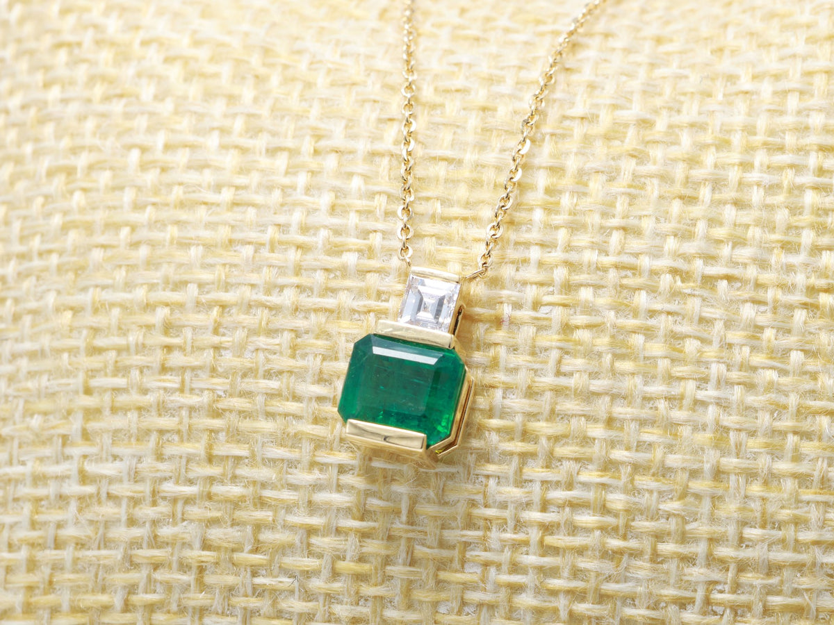 Zambian Emerald Bezel Pendant in 18K yellow gold — view 4