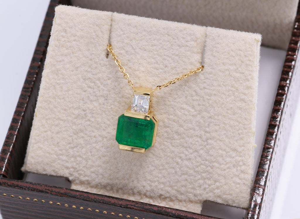 Zambian Emerald Bezel Pendant in 18K yellow gold — view 6