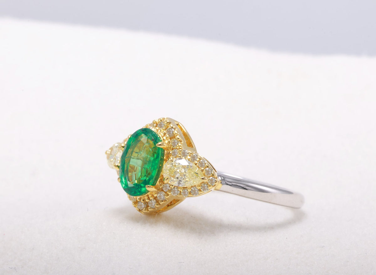 Zambian Emerald & Fancy Yellow Diamond Ring in 18K yellow gold — view 2