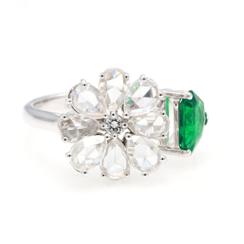Zambian Emerald & Flower Diamond Toi et Moi Ring