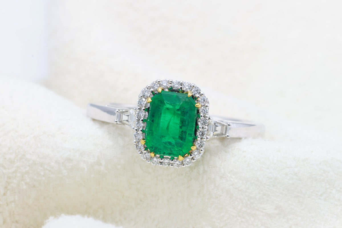 Zambian Emerald Halo Ring in 18K white gold — view 4