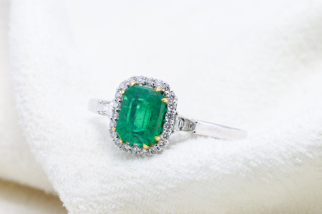 Zambian Emerald Halo Ring in 18K white gold — view 6