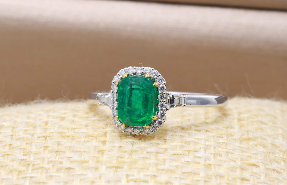 Zambian Emerald Halo Ring in 18K white gold — view 8