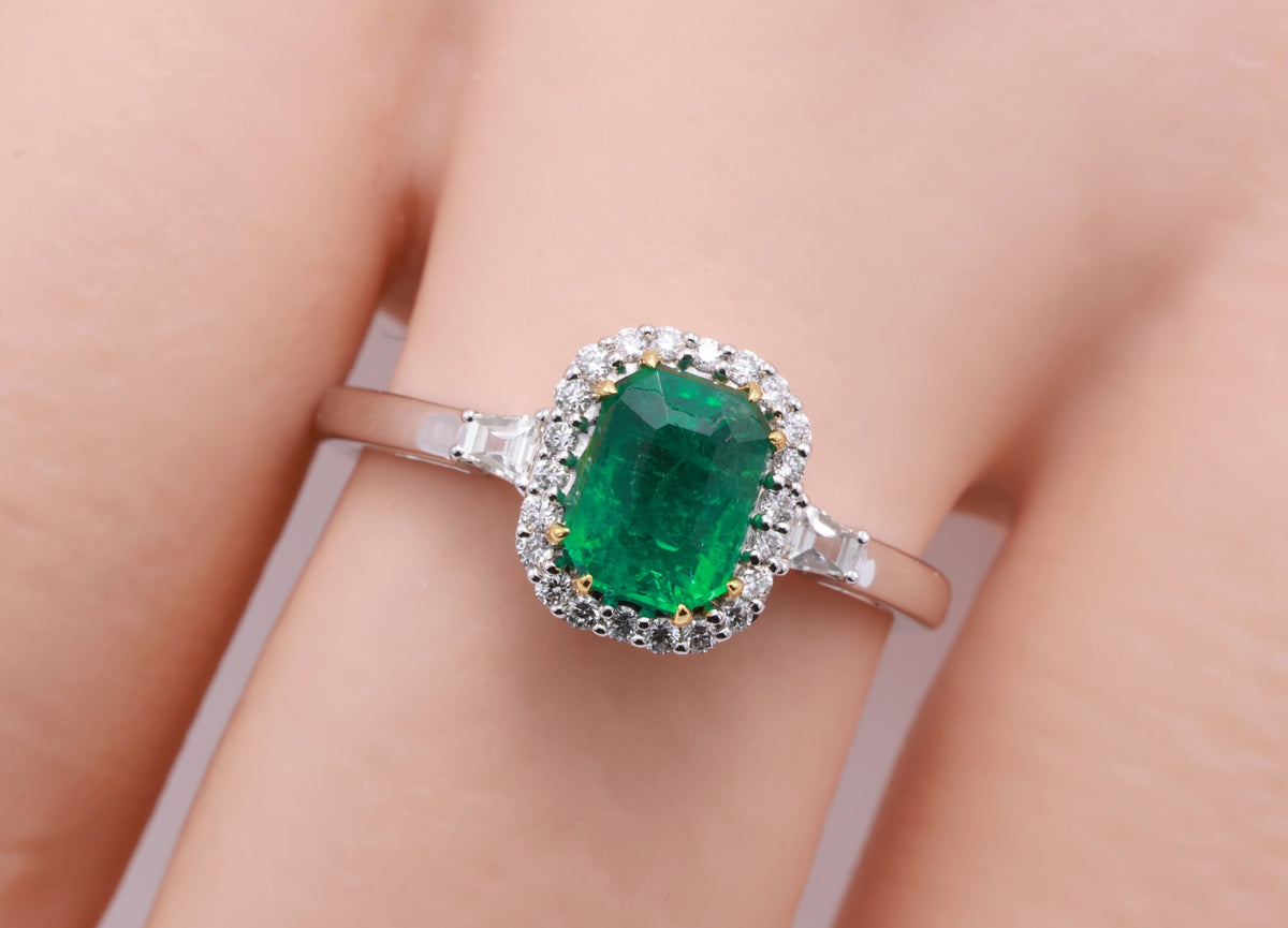 Zambian Emerald Halo Ring in 18K white gold — view 9